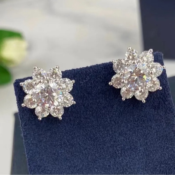 Jewelry - Certified 18K White Gold Plated Moissanite Flower Studs VVS1 D Color